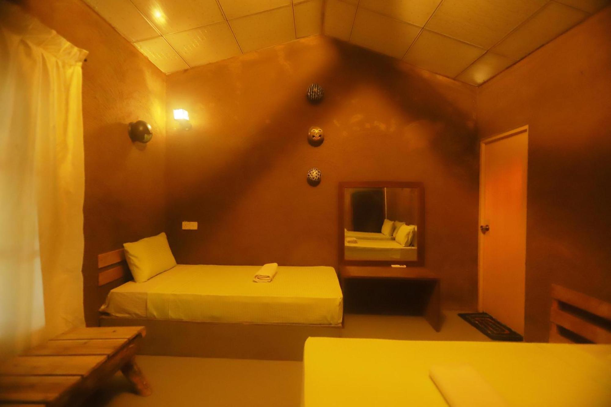 Dinna Nature Hostel سيغيرِيا المظهر الخارجي الصورة